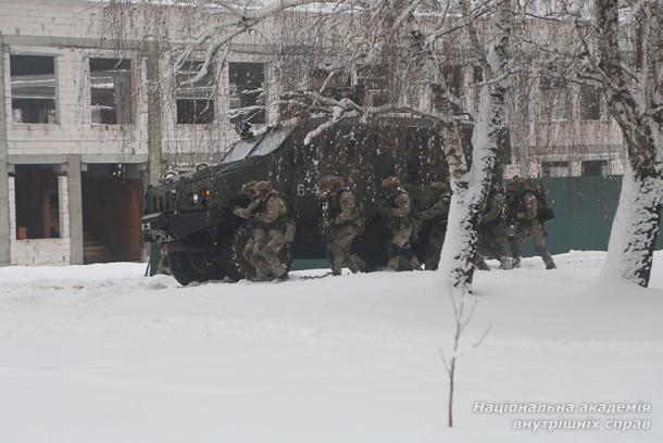 Особовий склад НАВС активно долучився до проведення тактико-спеціальних навчань органів системи МВС