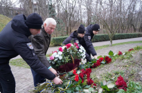 НАВС вшанувала учасників ліквідації наслідків аварії на Чорнобильській АЕС (ВІДЕО) Фото