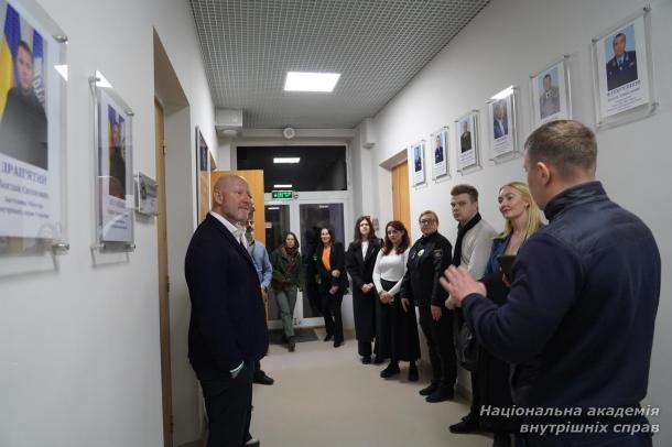 Від пошуку зізнань — до пошуку істини: у НАВС обговорили нову логіку розслідування