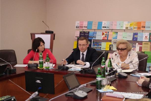 «Іншомовна підготовка працівників ОВС та фахівців із права»