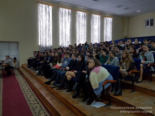 Профорієнтаційна робота на Хмельниччині продовжується 