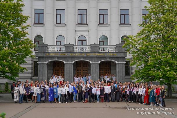 Вітаємо з Днем вишиванки!