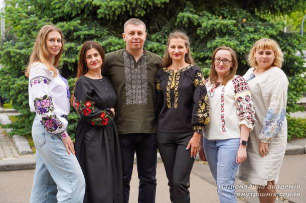 Вітаємо з Днем вишиванки!