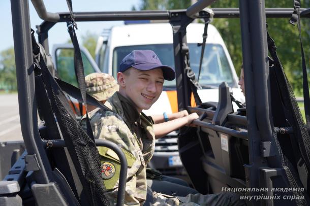 «Звитяга» — вишкіл, що гартує майбутнє України