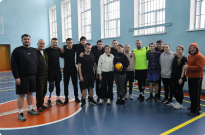 У НАВС провели тренування з волейболу сидячи для здобувачів освіти та ветеранів війни Фото