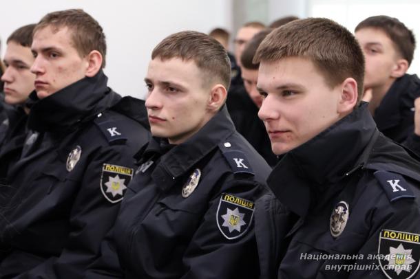 Парламент курсантського (студентського) самоврядування НАВС провів інформаційну зустріч щодо протидії булінгу Парламент курсантського (студентського) самоврядування НАВС провів інформаційну зустріч щодо протидії булінгу