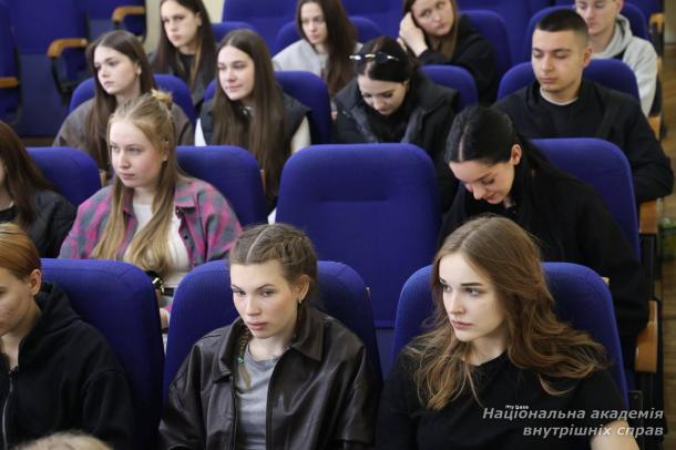 Міжнародний протокол як мова професійної комунікації: у ННІПП НАВС відбулося бінарне заняття