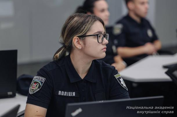 Мітці Пердью в НАВС: про освіту, війну й силу ментального здоров’я