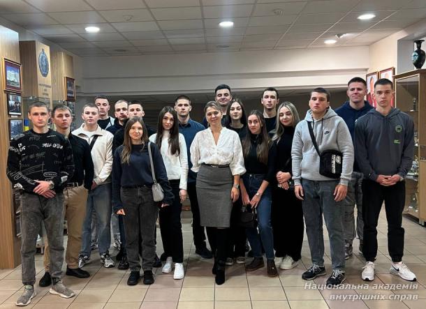 Ознайомлення з діяльністю Конституційного Суду України як складовою національних євроінтеграційних трансформацій Ознайомлення з діяльністю Конституційного Суду України як складовою національних євроінтеграційних трансформацій