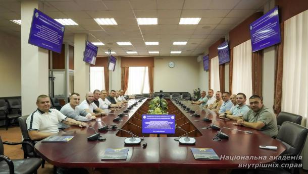 У НАВС підвищували кваліфікацію працівники сервісних центрів МВС