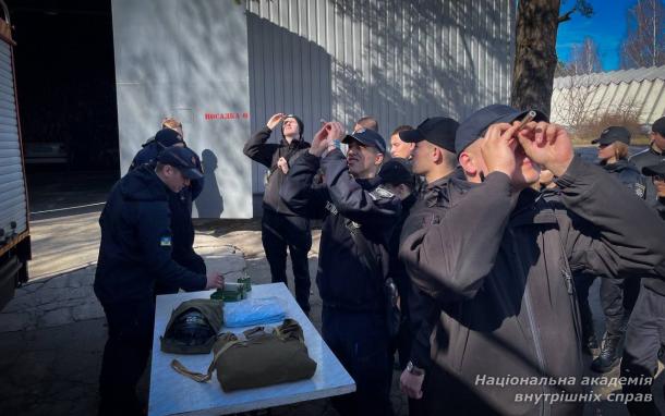 Реагування поліції на джерела іонізуючого випромінювання: спільні навчання з рятувальниками