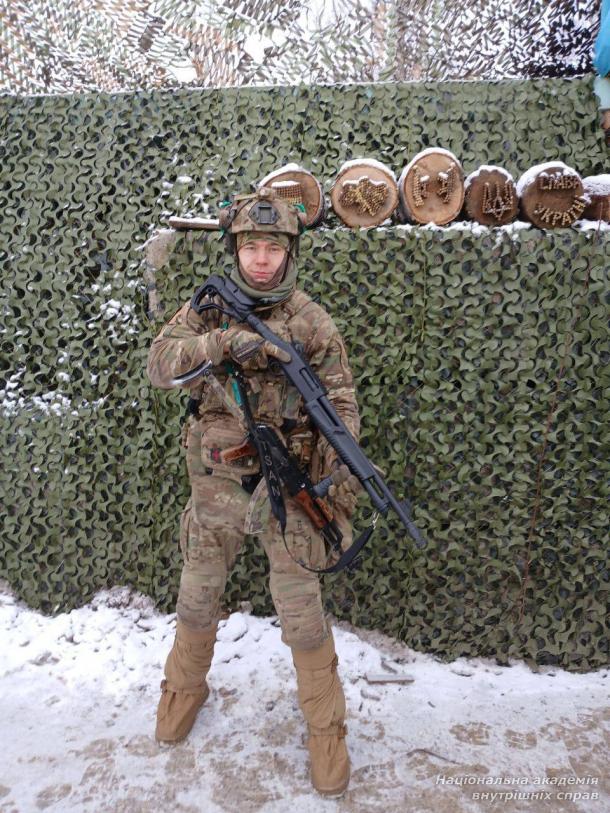 Викладач НАВС на фронті: капітан поліції Дмитро Маргара рятує життя побратимам