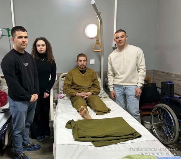 Волонтерський візит до Головного військового клінічного госпіталю