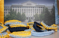 Патріотичний браслет єдності: студенти створили символ підтримки для захисників Фото