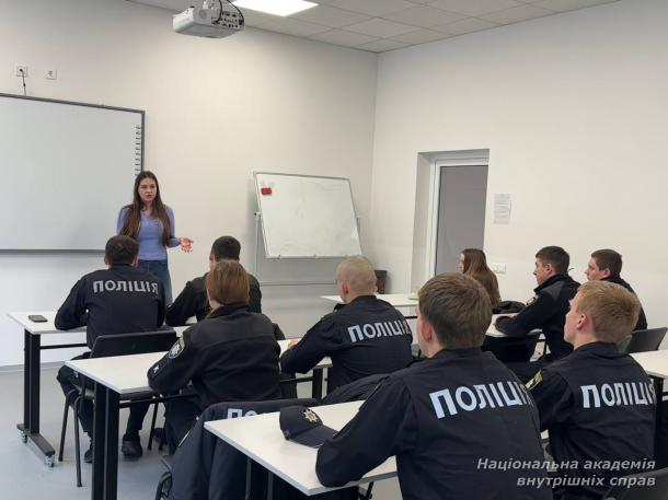 Психологічні механізми розвитку лідерства у курсантів Психологічні механізми розвитку лідерства у курсантів