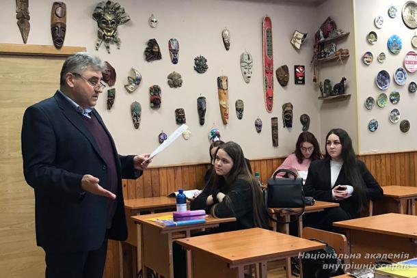 Допомога учням у виборі професії