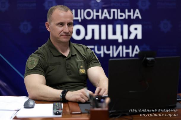 У НАВС експерти з України, США Європейського Союзу обговорили проблеми та виклики у боротьбі з торгівлею людьми