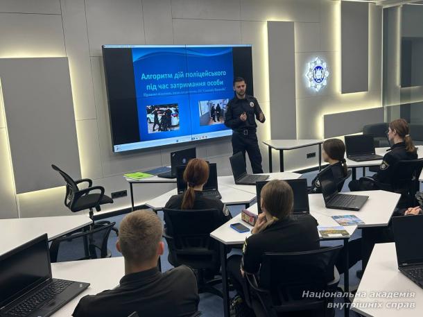 Інформаційні технології у діяльності поліції: Custody Records як інструмент захисту прав людини