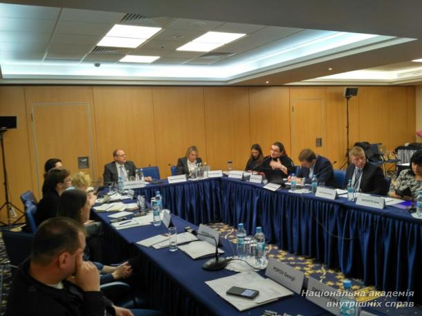 Участь працівників НАВС у круглому столі