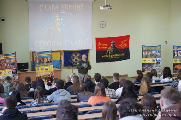 Герої-добровольці завжди в нашій пам'яті…  