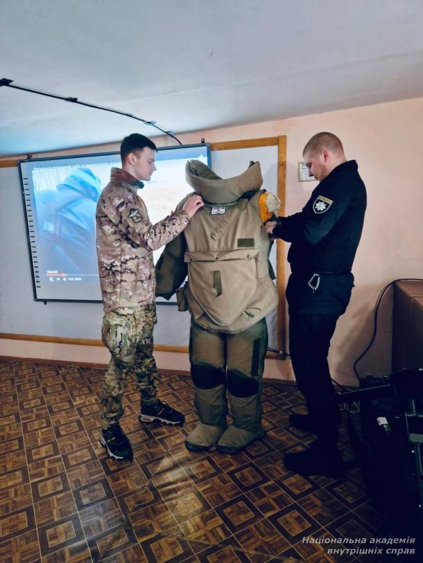 Комплексне практичне навчання для майбутніх поліцейських спецпризначенців