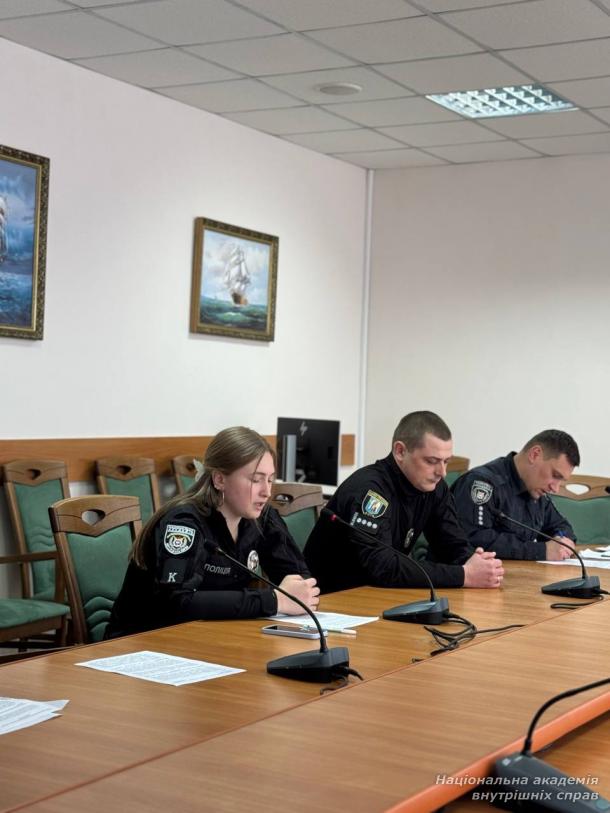 Науково-практичний семінар для здобувачів вищої освіти: правові й організаційні особливості залучення спеціаліста під час розслідування воєнних злочинів