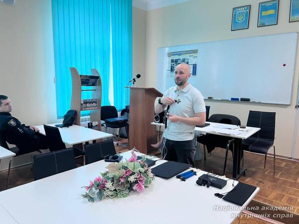 Поліграф як інструмент оперативної ефективності: у НАВС провели бінарне заняття для працівників карного розшуку