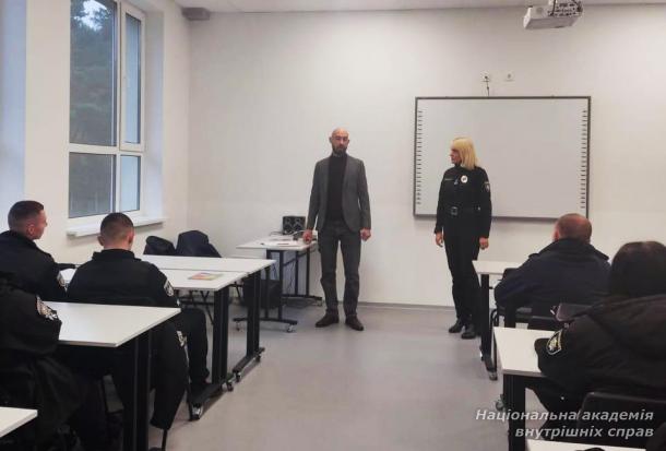 Криміналістичне дослідження вогнепальної зброї та боєприпасів: сучасні можливості для майбутніх слідчих Криміналістичне дослідження вогнепальної зброї та боєприпасів: сучасні можливості для майбутніх слідчих