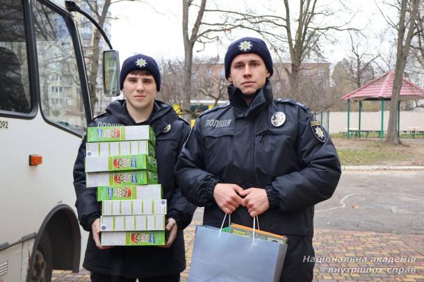 Курсанти НАВС привітали дітей Святошинського будинку-інтернату та Центру захисту дітей «Наші діти» з Всесвітнім днем дитини