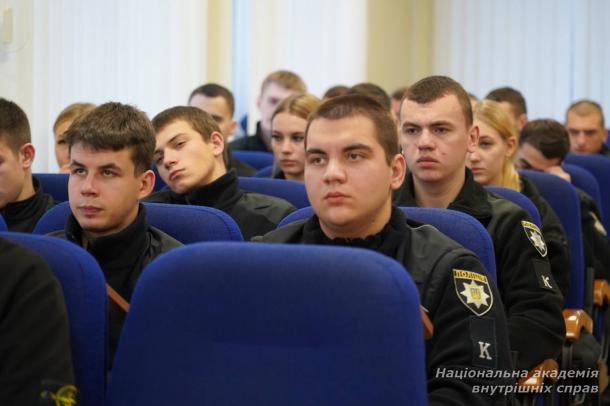 У Національній академії внутрішніх справ відбулася пізнавальна лекція «Методи та засоби OSINT у кримінальному аналізі», організована Центром кримінальної аналітики