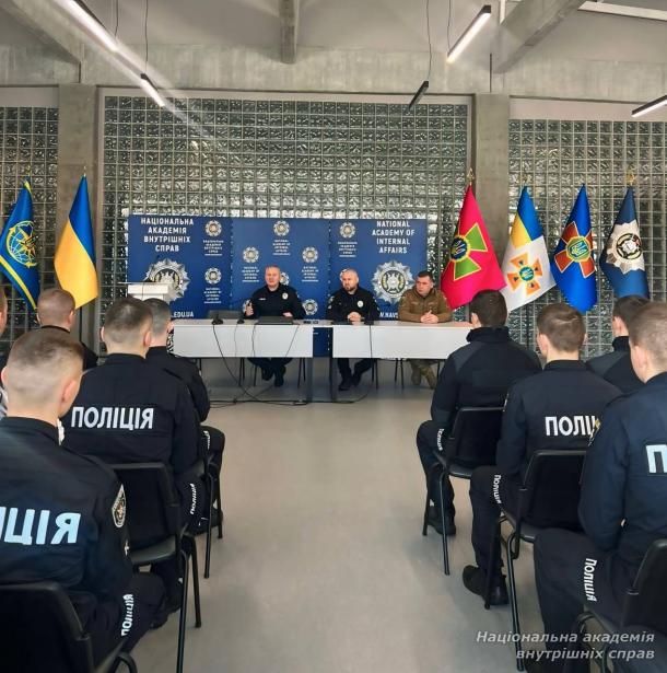 Перший крок до служби в підрозділах Національної поліції Перший крок до служби в підрозділах Національної поліції