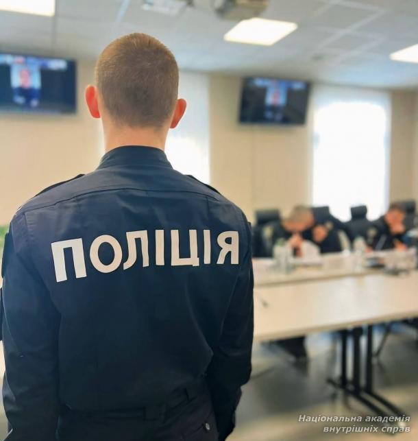 Перший крок до служби в підрозділах Національної поліції Перший крок до служби в підрозділах Національної поліції