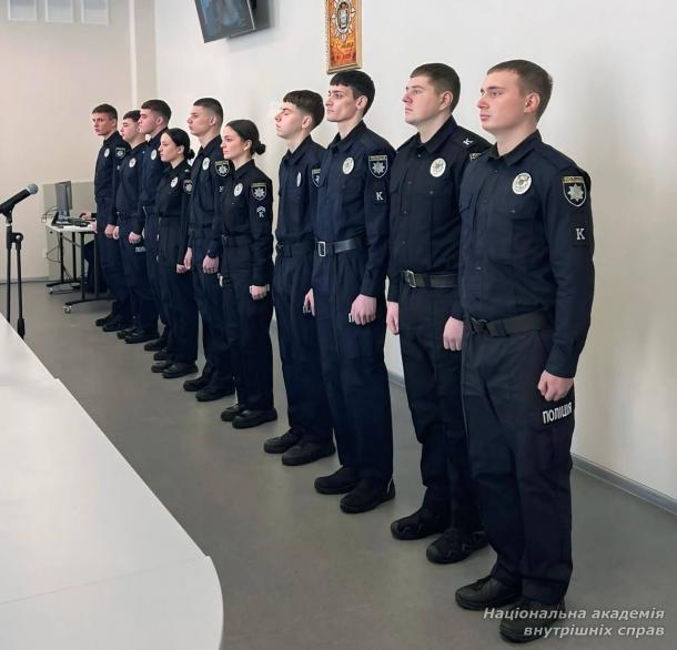 Перший крок до служби в підрозділах Національної поліції Перший крок до служби в підрозділах Національної поліції