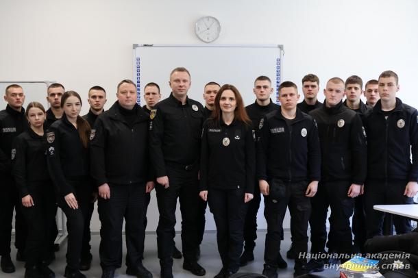 Зустріч курсантів наукового гуртка «Детектив» з працівником департаменту кіберполіції НПУ