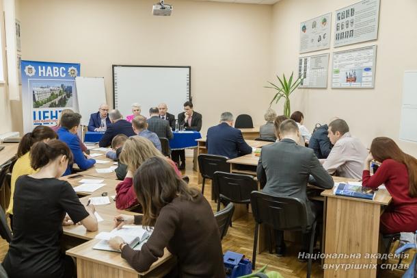 Випуск поліграфологів