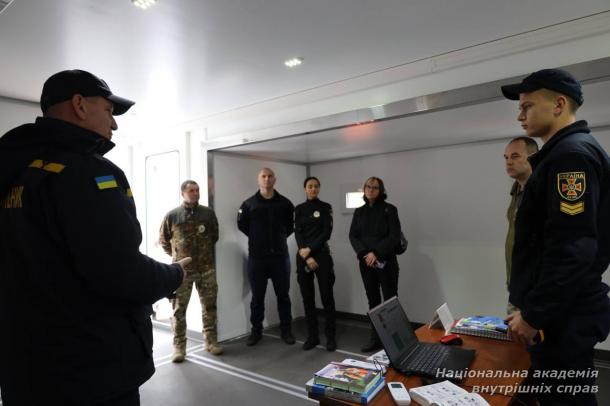 Фахівці відділення підготовки саперів Київського центру первинної професійної підготовки 