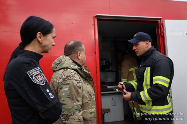 Фахівці відділення підготовки саперів Київського центру первинної професійної підготовки 