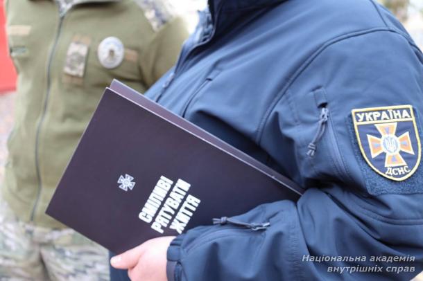 Фахівці відділення підготовки саперів Київського центру первинної професійної підготовки 