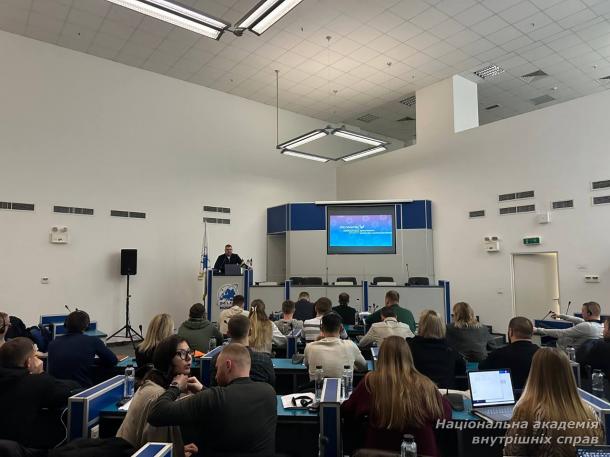 Міжнародний навчальний захід з кримінального аналізу: обмін досвідом і сучасні підходи до протидії транснаціональній злочинності Міжнародний навчальний захід з кримінального аналізу: обмін досвідом і сучасні підходи до протидії транснаціональній злочинності