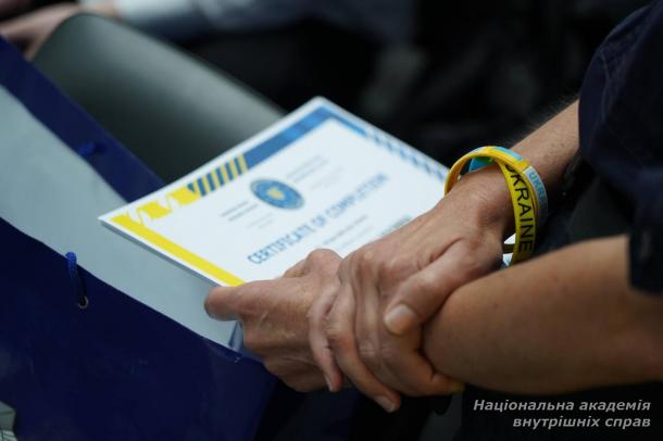 Тренінг з першої психологічної допомоги: важливий крок у підготовці професіоналів