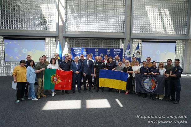 Тренінг з першої психологічної допомоги: важливий крок у підготовці професіоналів