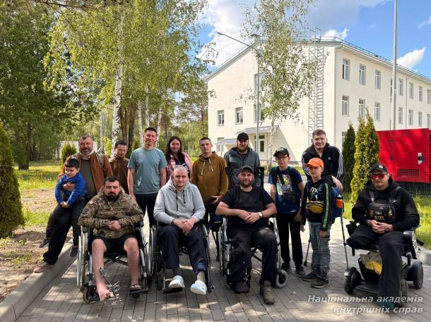 У НАВС курсанти зустрілися з ветеранами 