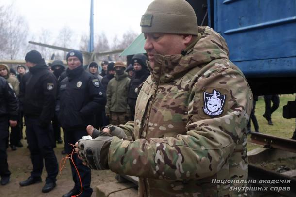 Як діють поліцейські в разі повідомлення про замінування потяга