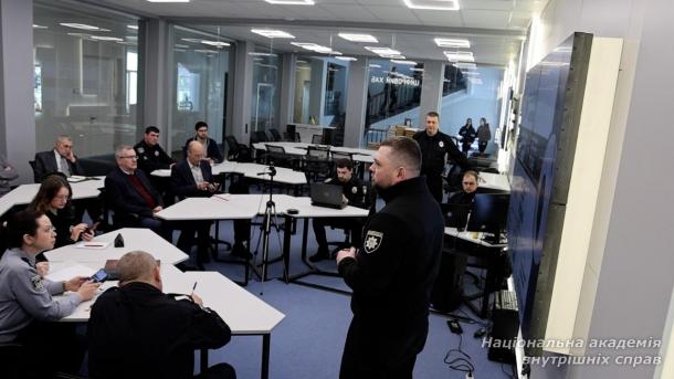 Відеоспостереження і довіра суспільства: підготовка фахівців до відповідального застосування