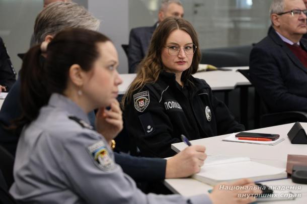 Відеоспостереження і довіра суспільства: підготовка фахівців до відповідального застосування