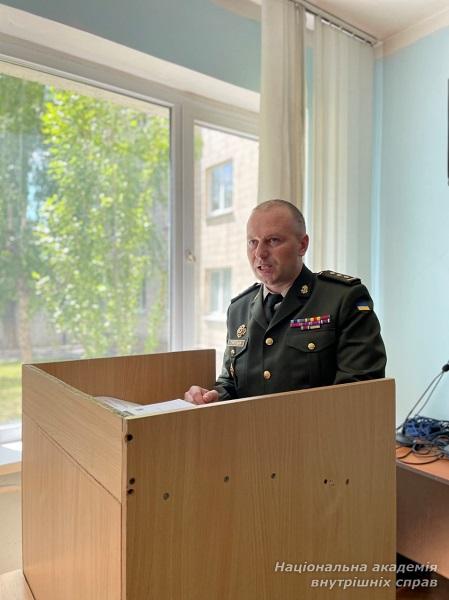 Бінарне заняття з військової підготовки з представником Головного управління Національної гвардії України
