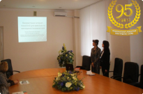 Інтернет-технології у професійній діяльності викладача іноземних мов Фото