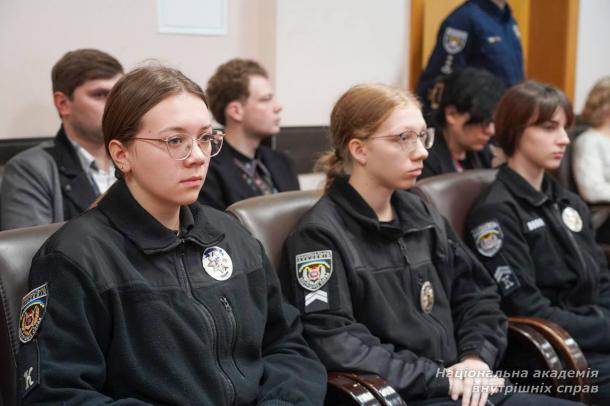 Відбувся круглий стіл «Непокарані злочини ХХ століття. Архівні документи МВС про Голодомор і масові штучні голоди в Україні»