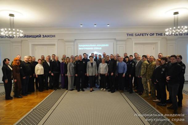 Відбувся круглий стіл «Непокарані злочини ХХ століття. Архівні документи МВС про Голодомор і масові штучні голоди в Україні»