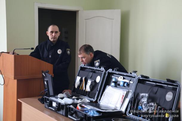 Представники Управління криміналістичного забезпечення ГСУ НПУ долучаються до підготовки майбутніх слідчих